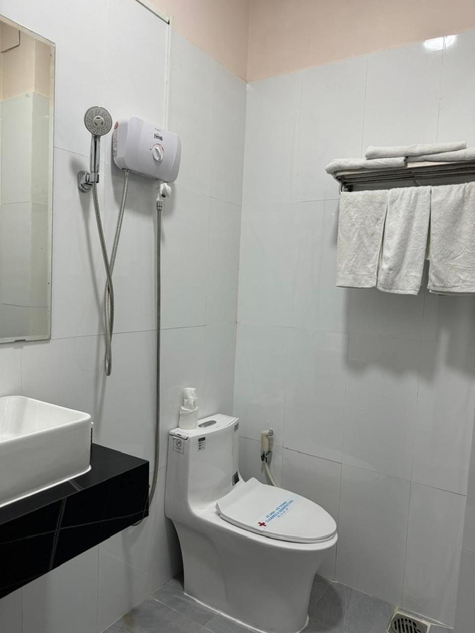 Ha Long Hotel 胡志明市 外观 照片
